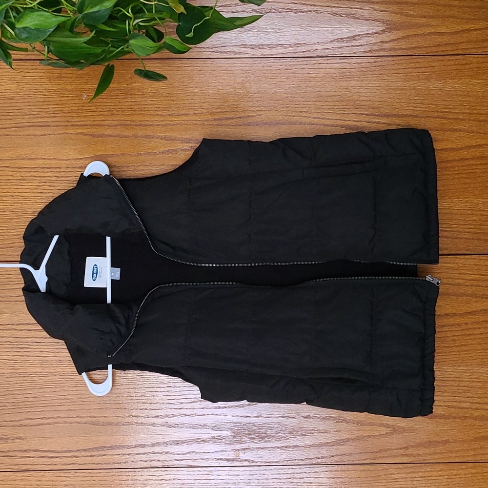 Old navy fleece black puffer vest